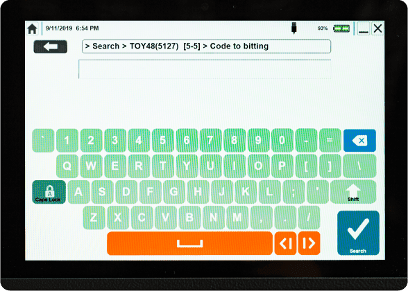 コード検索中のモニターの画像
